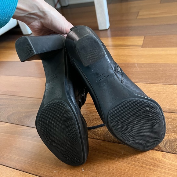 Prada boots - Picture 4 of 6